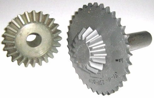 Hose guide drive sprockets